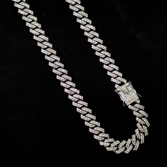 Prong Neck Chain
