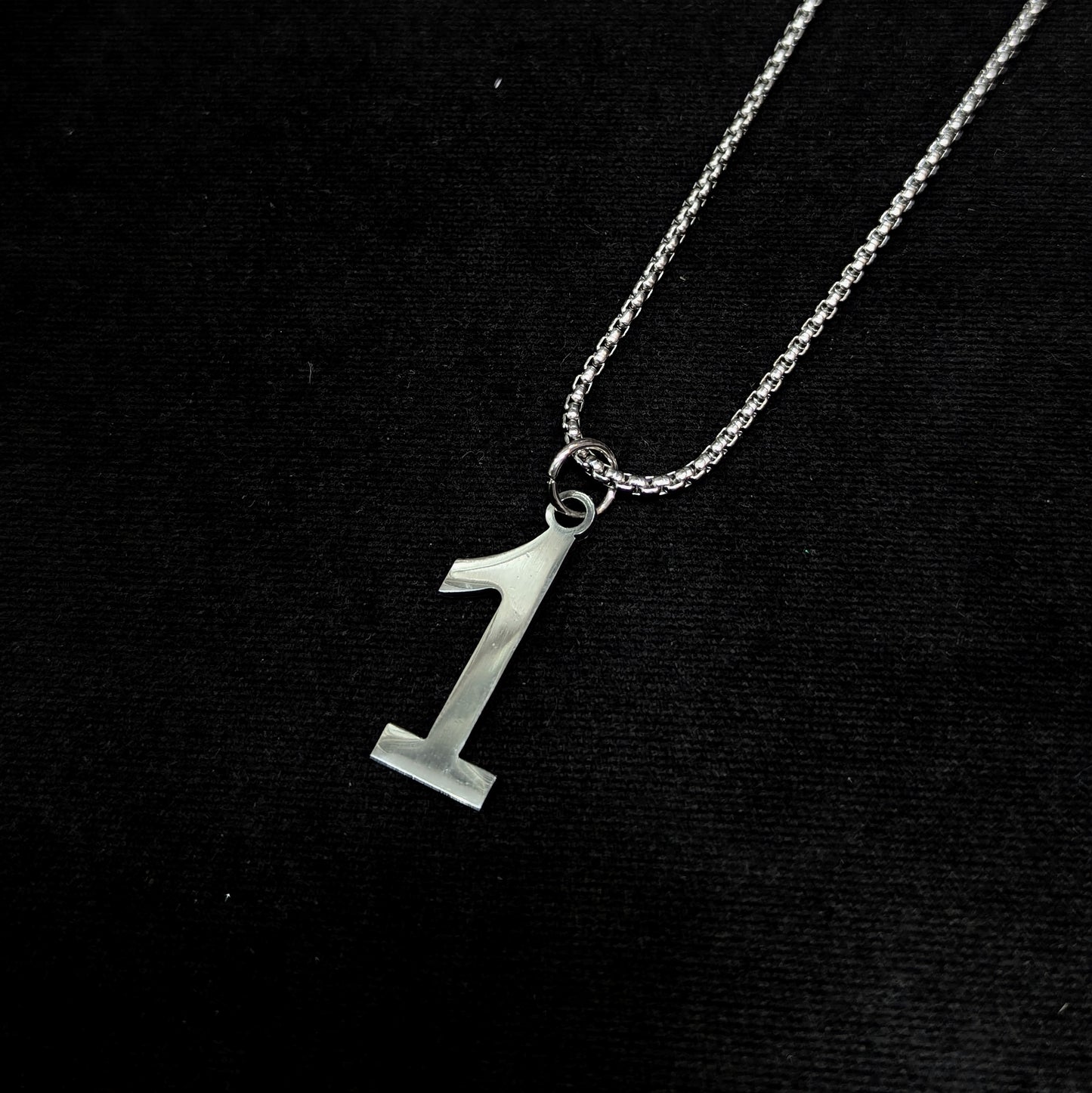1 locket